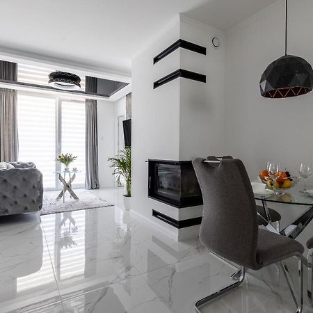 Apartament Z Basenem I Kominkiem ,,Baltic Sun” Sztutowo Eksteriør billede