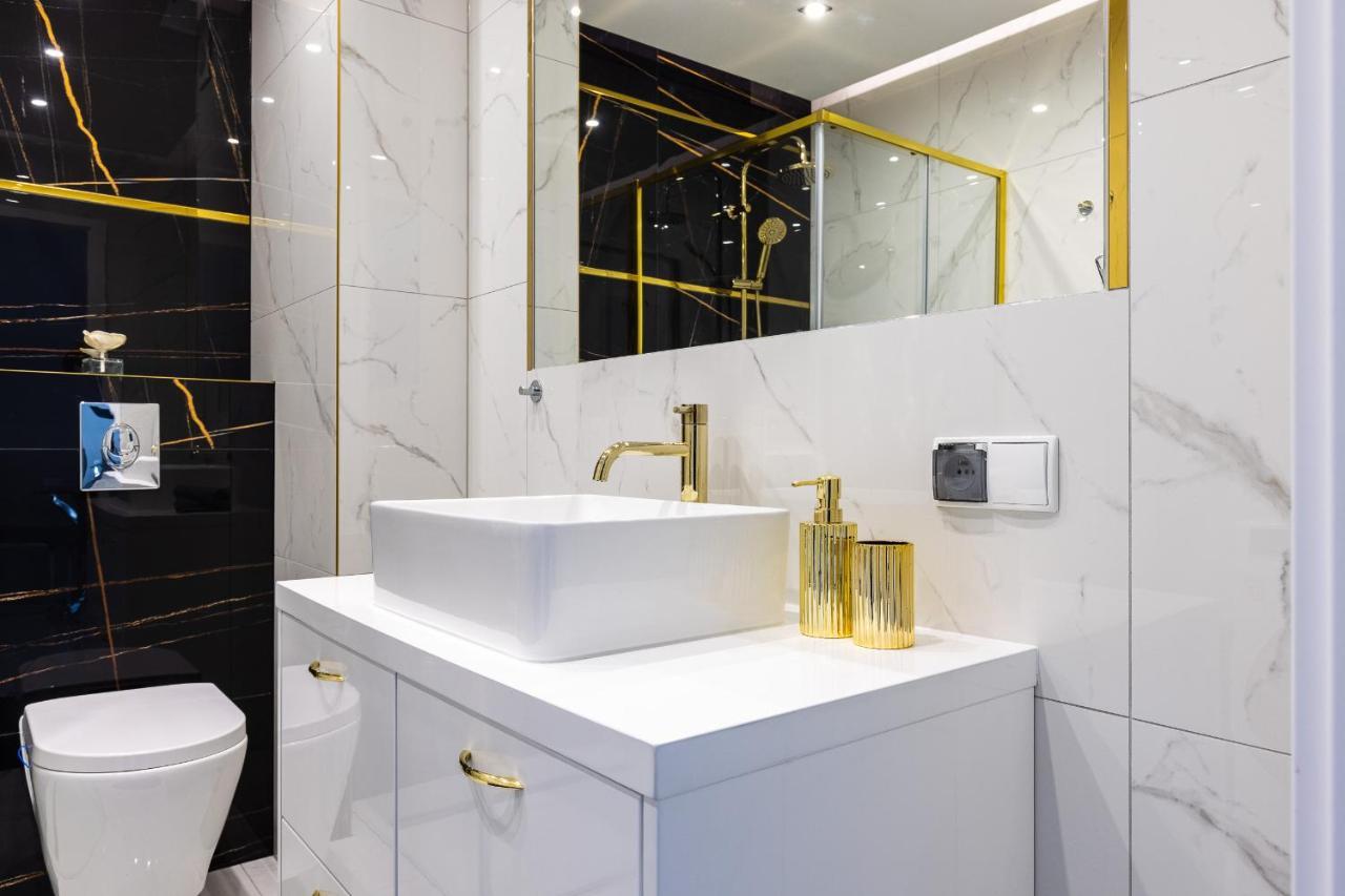 Apartament Z Basenem I Kominkiem ,,Baltic Sun” Sztutowo Eksteriør billede