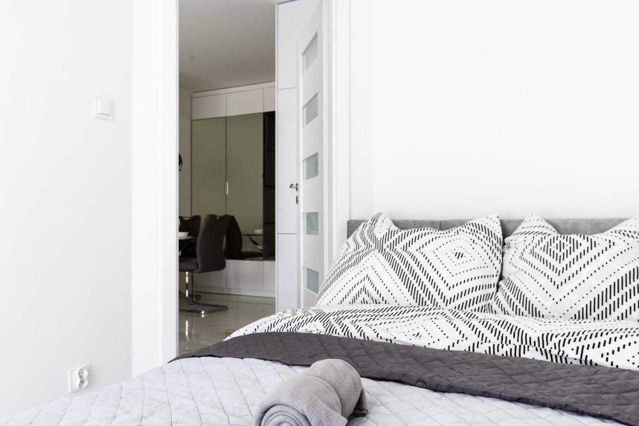 Apartament Z Basenem I Kominkiem ,,Baltic Sun” Sztutowo Eksteriør billede